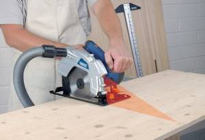 002 how to cut smoothly with a circular saw