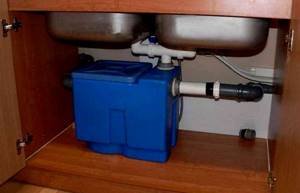 Household plastic grease trap for sink