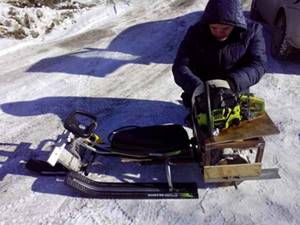 Do-it-yourself children&#39;s snow scooter with a motor: how to make, drawings, video