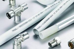 Fittings for assembling metal-plastic pipes