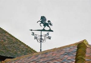 Флюгер на крышу: функциональные качества и символика (22 фото)