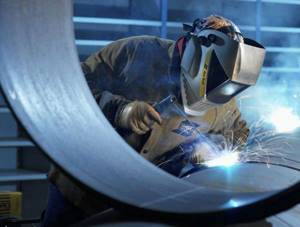 Photo: electric arc welding of cast iron