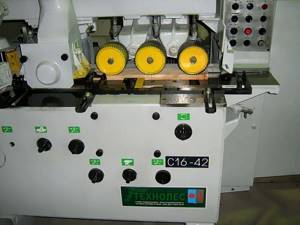Photo of four-sided planing machine S16-42