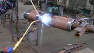 Photo: semi-automatic steel welding