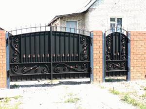 Фото: ворота и калитка из металла своими руками