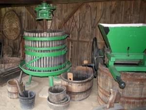 Chopper and grape press for small production.