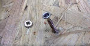 How to unscrew a screw with stripped splines