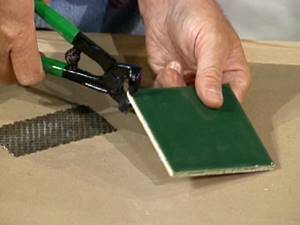 How to use a tile cutter