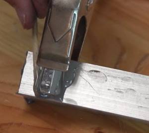 How to glue aluminum correctly?