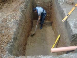 How to properly pump out a septic tank