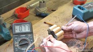 How to pump up a screwdriver battery