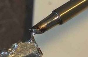 How to make solder from batteries, coins and accumulators