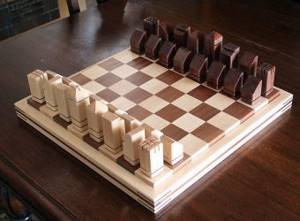 How to make chess with your own hands from wood?