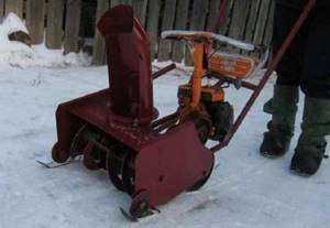 How to make a snow blower from a chainsaw with your own hands