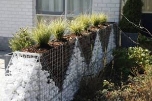 How to make a gabion fence at your dacha with your own hands - a guide
