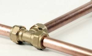 How to connect a copper pipe to a steel pipe?