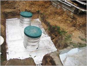 How to insulate a septic tank lid for the winter