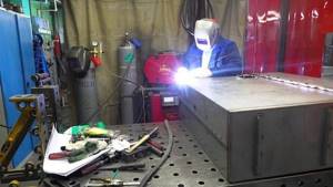 What equipment is used for argon welding of stainless steel