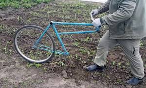 Bicycle cultivator