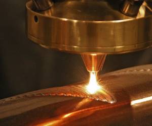 Laser welding of stainless steel