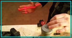Do-it-yourself laser level: step-by-step guide on how to make a homemade level at home