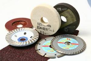 Marking and characteristics of abrasive tools