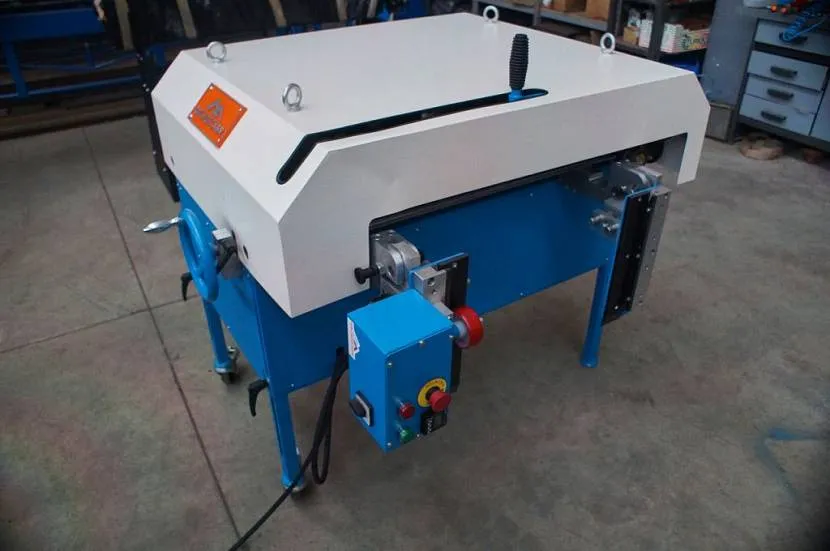 machine for standing seam roofing
