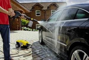 Мыть автомобиль дома