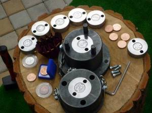 Coin minting equipment
