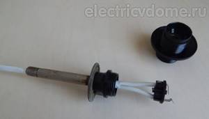 DIY socket for two light bulbs
