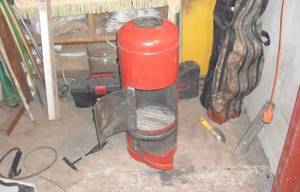 Do-it-yourself stove from a gas cylinder