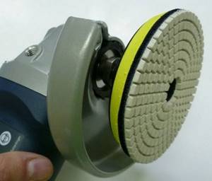 Polishing disc for wood grinder