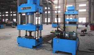 Hydraulic stamping press 4-column