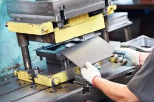 Прессование листового металла в производстве