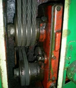 Belts driving the spindle