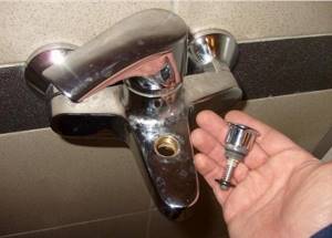 Repair of the faucet-shower button