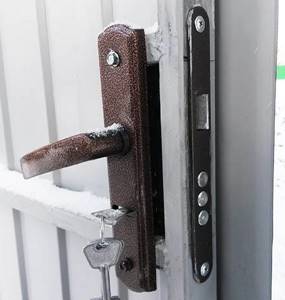 gate handle made of corrugated sheets