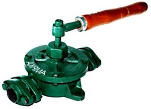 Hand water pump with vane system