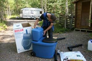 composting toilet assembly