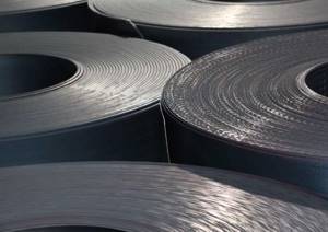 What&#39;s the difference between steel and iron?
