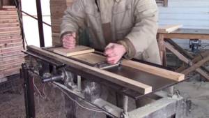 Do-it-yourself machine for making lining: using a circular saw and a router