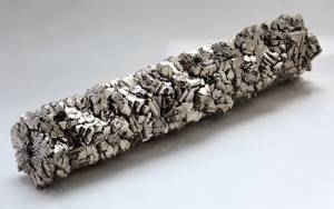 Rod composed of high purity titanium crystals