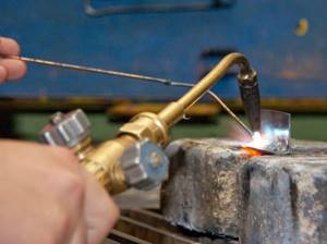 Welding thin metal with an inverter