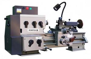 TV7m General view of a screw-cutting lathe