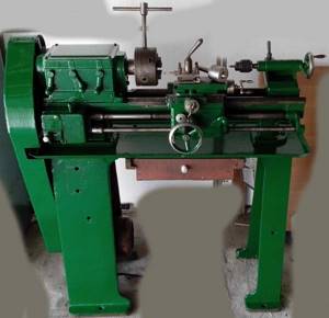TVSh-3 General view of a screw-cutting lathe