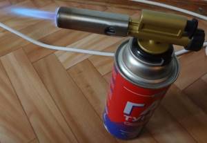 Easy to use gas blowtorch