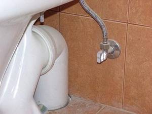 installing a toilet with an oblique outlet