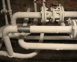 Insulation of water pipes with heat-insulating paint