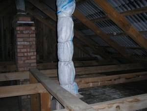 Insulated section of pipeline in the attic