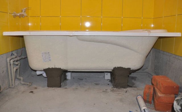 bathtub installation height from floor